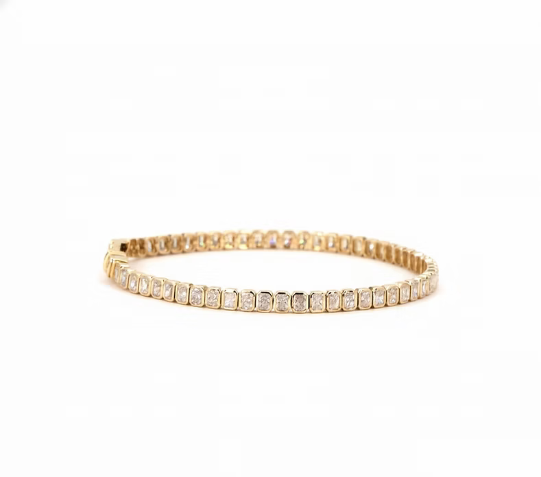 Tennis - Emerald Bezel